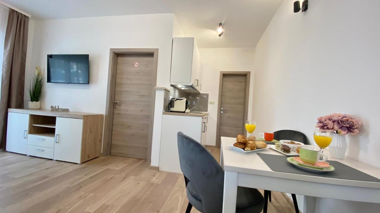 Apartment Komljenovic Póla Kültér fotó