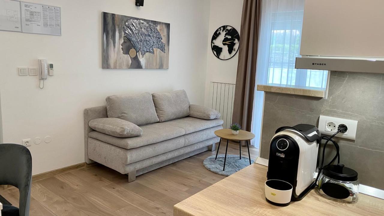 Apartment Komljenovic Póla Kültér fotó