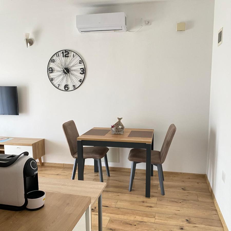 Apartment Komljenovic Póla Kültér fotó