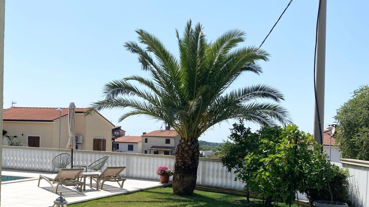 Apartment Komljenovic Póla Kültér fotó