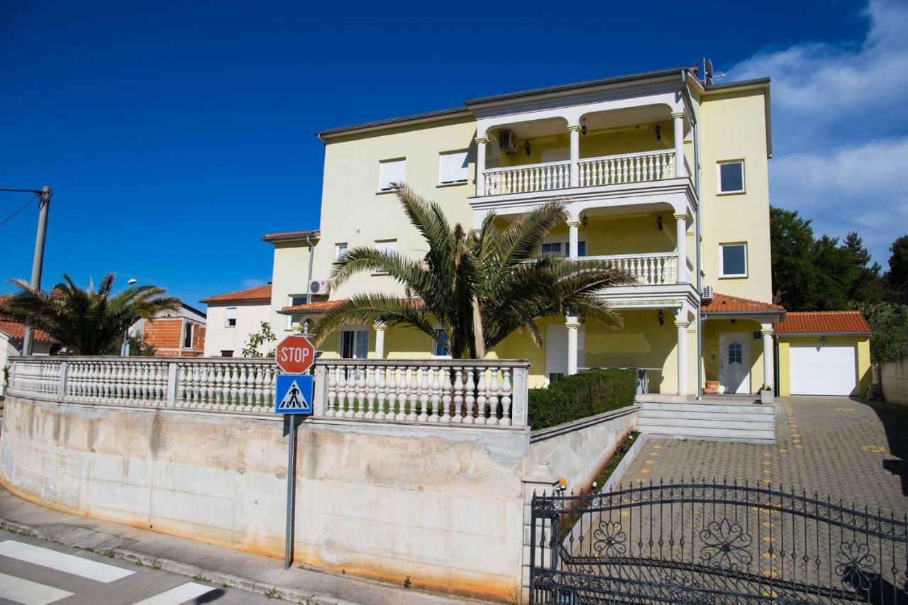Apartment Komljenovic Póla Kültér fotó