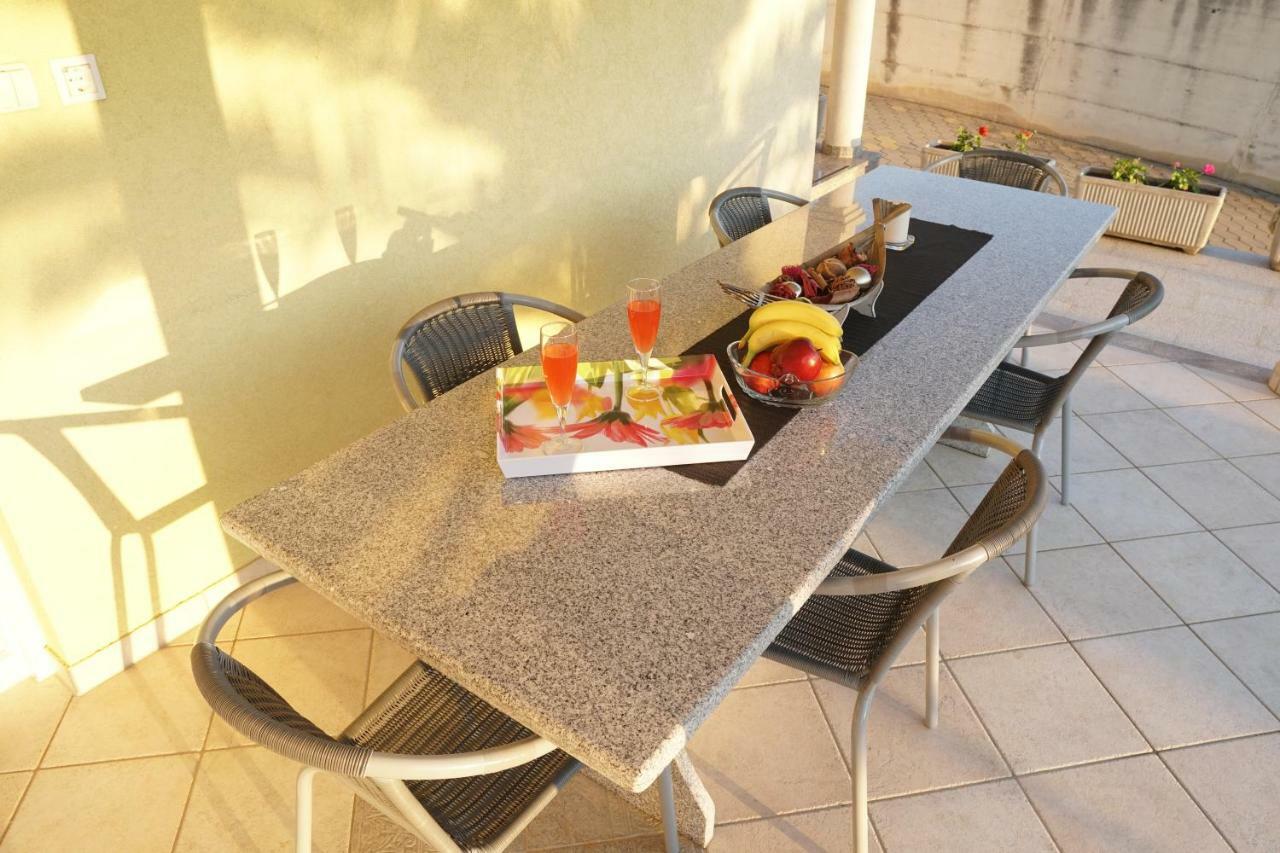 Apartment Komljenovic Póla Kültér fotó