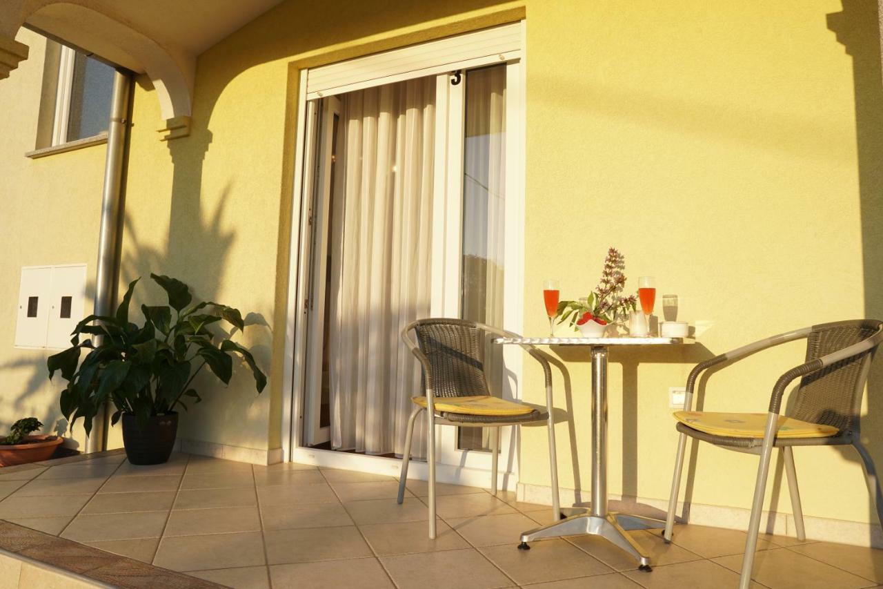 Apartment Komljenovic Póla Kültér fotó